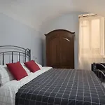 (Room in Naples) Residenza Beccadelli