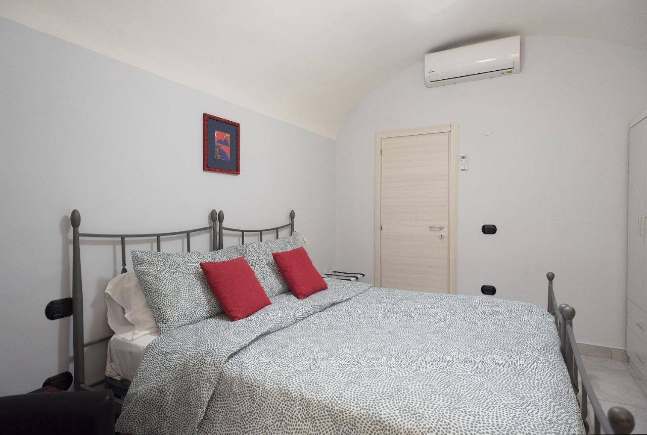 Appartamento (room In Naples) Residenza Beccadelli *